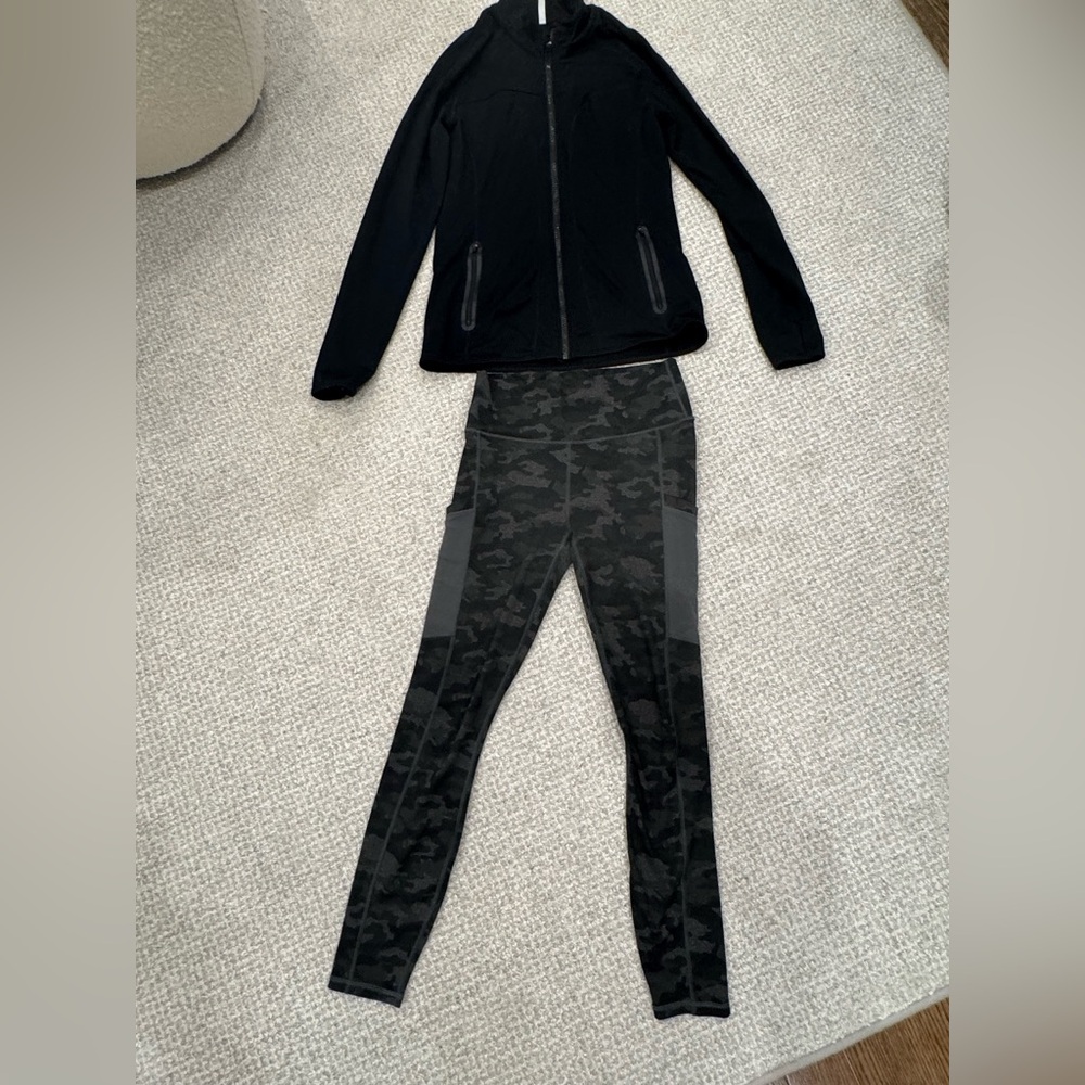 Fabletics- jacket/ zip up and leggings SET - medium